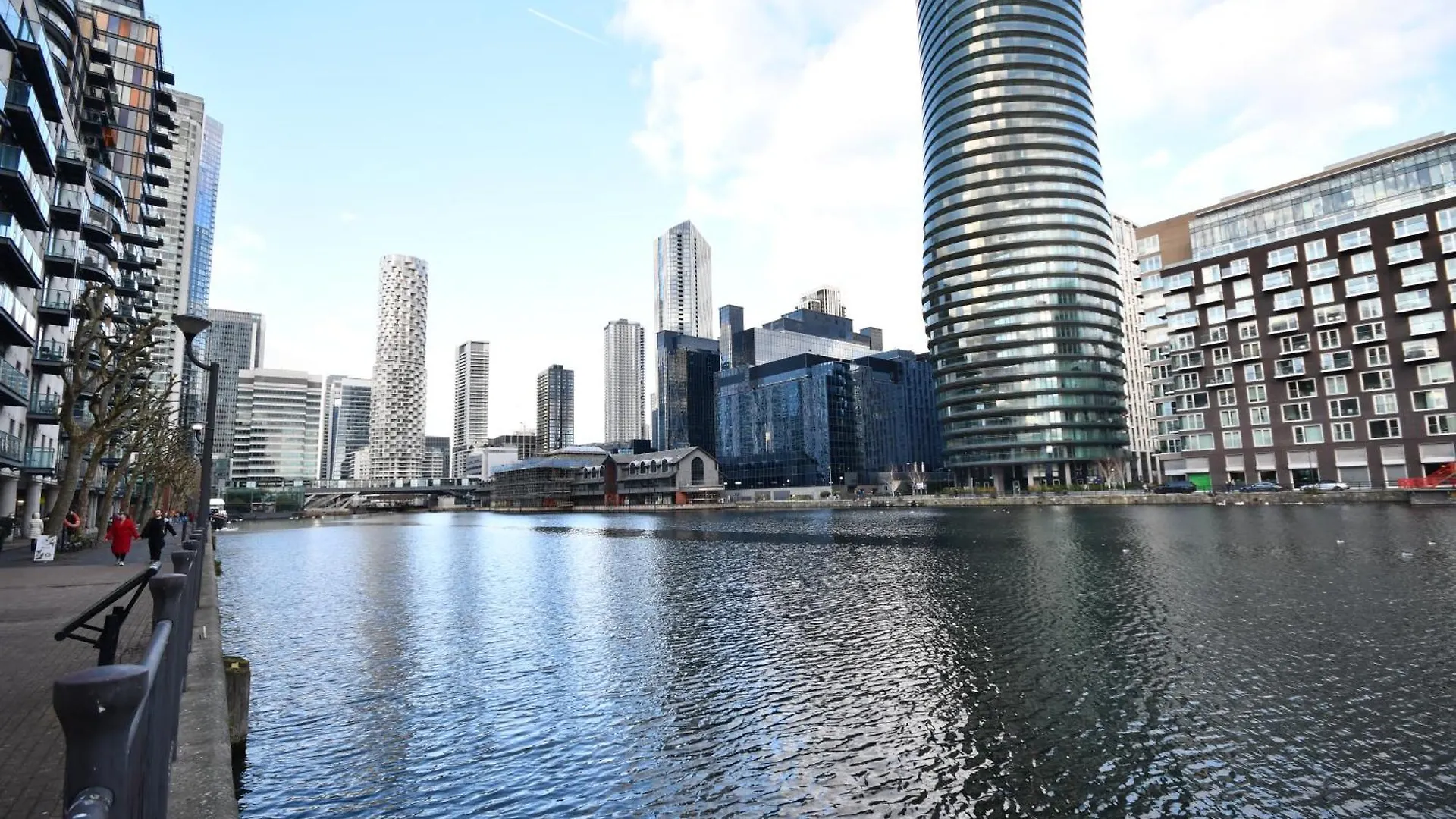 Comfortable 2 Bedroom Flat With Great View Near Canary Wharf Londen