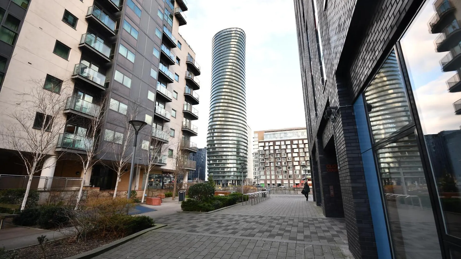 Comfortable 2 Bedroom Flat With Great View Near Canary Wharf London Apartment