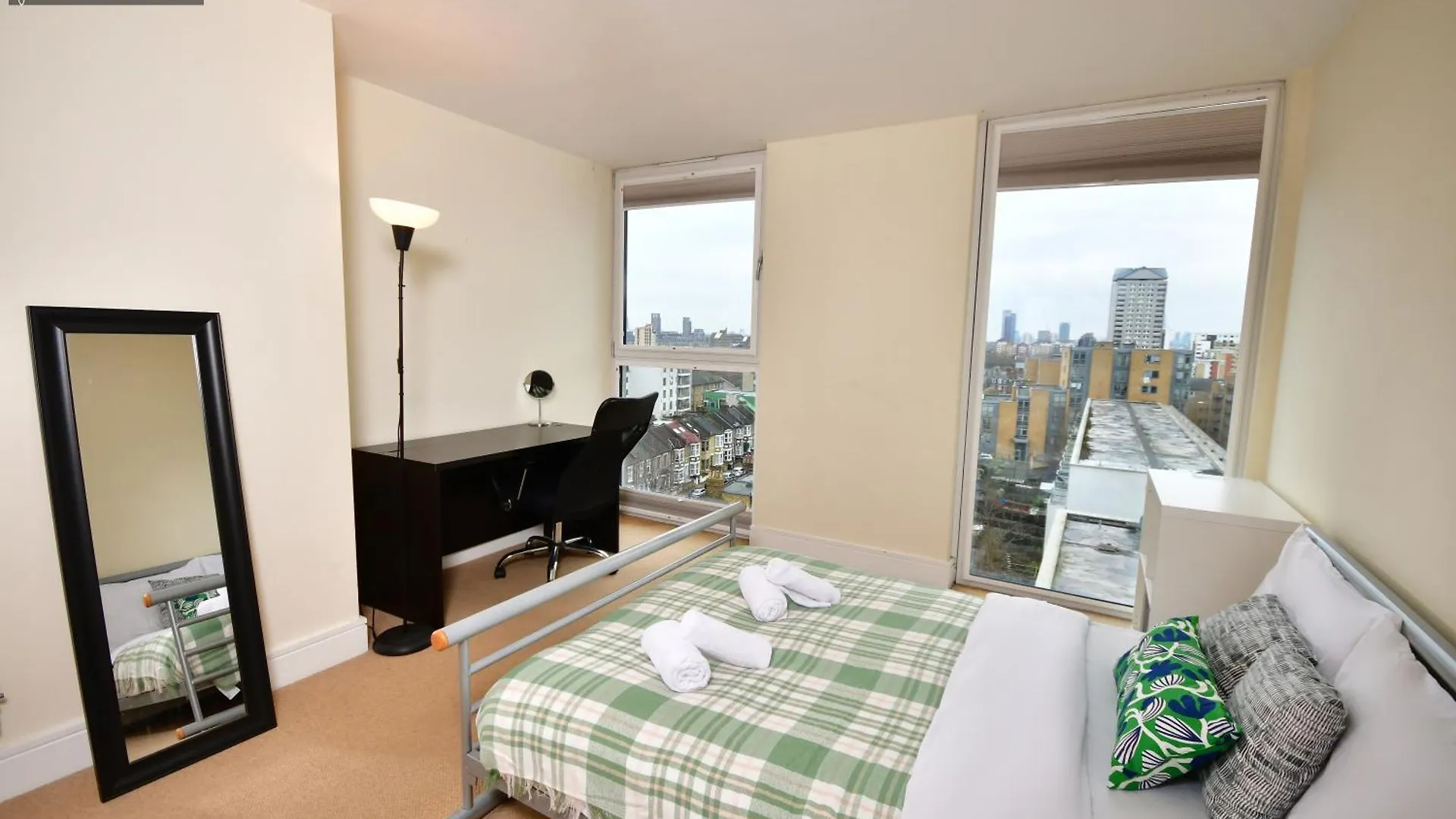 Comfortable 2 Bedroom Flat With Great View Near Canary Wharf London United Kingdom